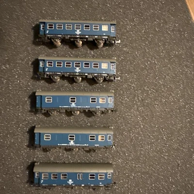 "N" Roco  5 Stck. 3-achs Umbauwagen  DB Blau - Bild 1 von 2
