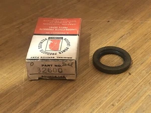 Tecumseh New Old Stock # 32600 OIL SEAL - Picture 1 of 3