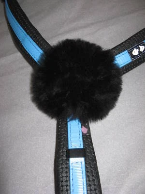 Versátiles Almohadillas de Piel de Oveja Cubierta Collares de Pecho de Caballo Aparejo Correa Anillos 2 tamaños Foto 1 de 4