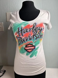 Harley Davidson Graffiti Print Grafik Tshirt Damen M Cajun Motorräder - Bild 1 von 5