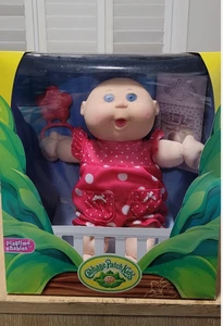 Muñeca Cabbage Patch Kids Playtime Babies at Baby Land envío rápido gratuito 1 - Imagen 1 de 1