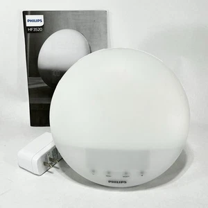 PHILIPS SmartSleep Sunrise Wake-Up Light FM Clock Radio HF3520 Nice Sounds MINT! - Picture 1 of 6