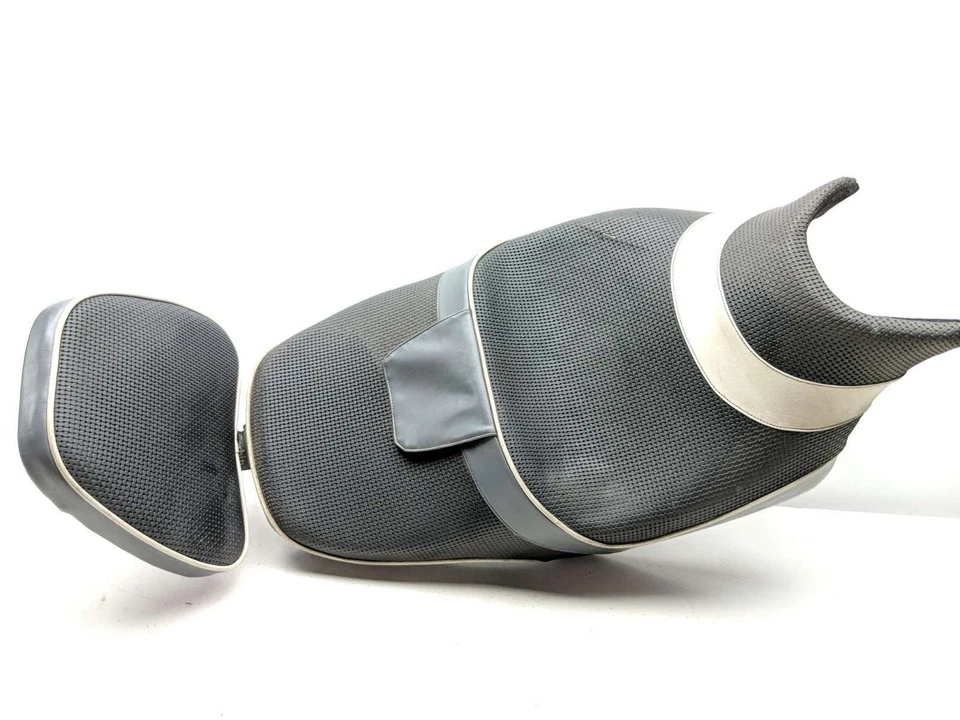 85-07 Yamaha VMAX 1200 VMX12 Aftermarket One Piece Driver Passenger Seat - Image 1 of 4