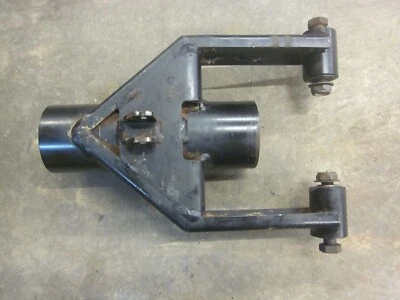 Tubo de soporte eje trasero vehículo utilitario Cub Cadet Big Country 640 6x4 607-0042A Foto 1 de 4