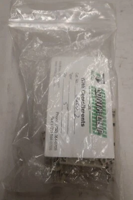 Conta-Clip - Cat no . 3200.2 4MMFEED THRU 2CONN - New old Stock - Image 1 of 4