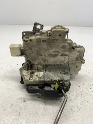 Cerradura puerta trasera izquierda audi a4 s4 b7 8e 8h 2007 8e0839015aa dra326 Foto 1 de 4