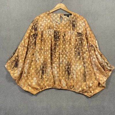 Blusa MARC NEW YORK Feminina Tamanho Grande Brilhante Ouro Bronze Pontos Asa de Morcego - Imagem 1 de 4