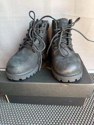 Timberland Boots - Kids Black Suede Lace Up Leather Shoes - Size 8 - Image 1 of 4