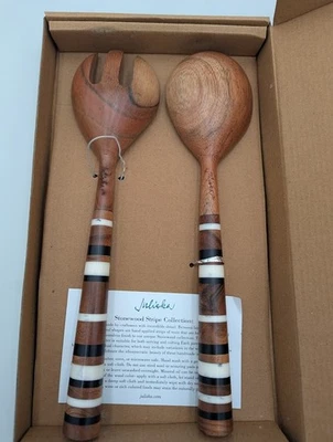 Juego de 2 piezas para servidor de ensaladas a rayas de madera de piedra marrón Juliska Foto 1 de 3