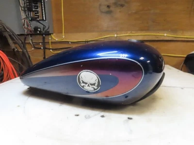 Бензобак 1999 Suzuki Intruder VS800 VS800GL VS800GLPS - Изображение 1 из 4