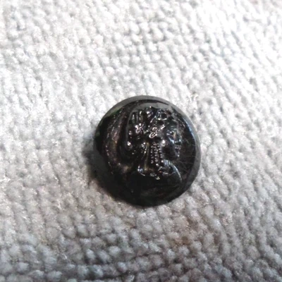 Vintage Antique Black Glass Picture Button LADY CAMEO HEAD - Image 1 of 4