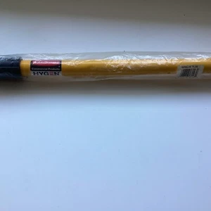Rubbermaid Commercial HYGEN Quick-Connect Extension Handle 48-72" Yellow/Black - Picture 1 of 1