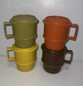 Vintage Tupperware Coffee Mugs With Lids Coasters Harvest Colors 70s Set Of Four - Picture 1 of 10