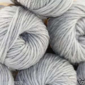NUEVO Lote de 6 x50g bolas gruesas de tejido a mano arco iris lana hilo rápido 831 - Imagen 1 de 4