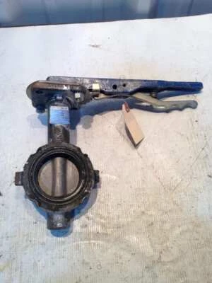 Válvula mariposa oblea manual Nibco WD 3222 2" DI 250 PSI con disco CF8M Foto 1 de 4