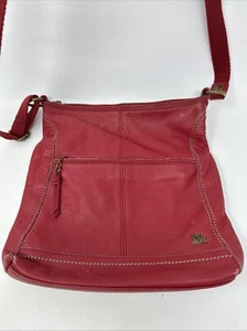 The Sak Lucia Red Pebbled Leather Crossbody Purse Messenger Handbag Adjustable - Picture 1 of 23