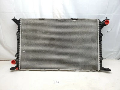 2008 2009 2010 2011 2012 AUDI S5 4.2L V8 двигателя охлаждения радиатор 8K0121251J OEM  - Изображение 1 из 4