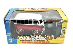 Chub City Radio Controlled 1962 VW Bus Red & White Volkswagen Jada Toys 2006 - Picture 1 of 8