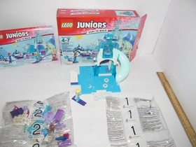 Lego Juniors 10736 Anna and Elsa's Frozen Playground w/ Manual & Original Box