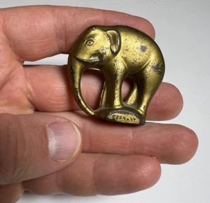 Rara statuina antica elefante oro dorato GERMANIA ghisa farro PATINA - Foto 1 di 14
