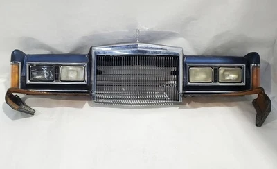 Lincoln Town Car 1985 1989 OEM panel de cabezal cargado con luces y rejilla Foto 1 de 4