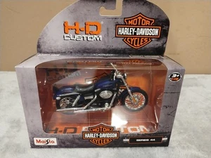 Maisto Harley Davidson 2006 DYNA Street Bob Series 44 Motorcycle 1:18 Die-cast - Picture 1 of 9