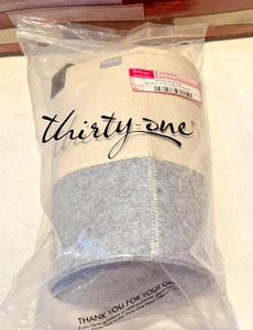 Thirty One Thirtyone 31 Geschenke Filz Weinbeutel NEU - Natur mit gebürstetem Flüstergrau - Bild 1 von 2