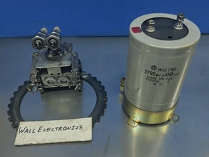 Hitachi HCGFAR 2700mFD 450VDC Capacitor - Picture 1 of 3