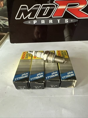 Spark Plugs Set 4x 0242225599 Bosch 12121269333 65P 9004851121000 9091901065000 - Image 1 of 4