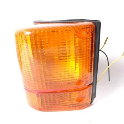 Luz indicadora de lámpara de esquina para camión Isuzu Forward Rocky Deca 1984-90 derecha Foto 1 de 4