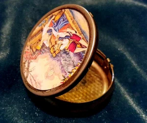 ROMANTIC Vintage LOVERS Small METAL TRINKET PILL BOX! Stores Something? MYSTERY! - Picture 1 of 10
