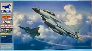 BRONCO 1/48 FB4005 Chinese PLAAF J-10S Vigorous Dragon Twin-seat Fighter/Trainer - Bild 1 von 3