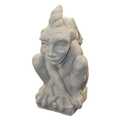 Estatua de jardín exterior gárgola de piedra fundida cemento St. Johns   Foto 1 de 3