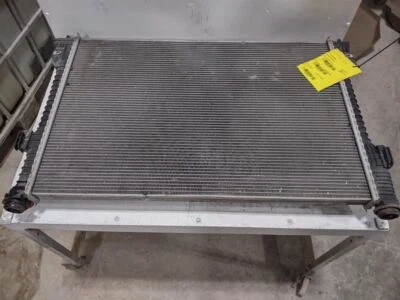 Radiador Ford Flex 2013-2019 con turbo con equipamiento de remolque Clase III Foto 1 de 4