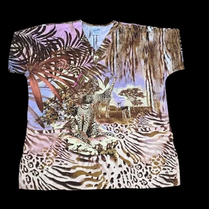 Women's Comfy Cotton Safari Giraffe Leopard Scrub Top Medium Stunning - Picture 1 of 14