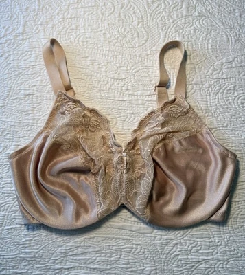 Sujetador con aros Wacoal Hidden Elegance estilo #85122 beige encaje 34DD Foto 1 de 4