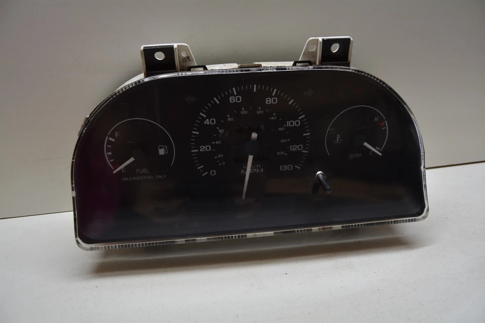 93-94 HYUNDAI EXCEL CUADRO DE INSTRUMENTOS VELOCÍMETRO MILLAS 215031 OEM, 257-59594 Foto 1 de 4