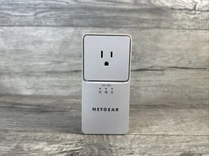 ONE unit  - Netgear Powerline Networking AV+ 200 Adapter XAV1501 - L81 - Picture 1 of 4