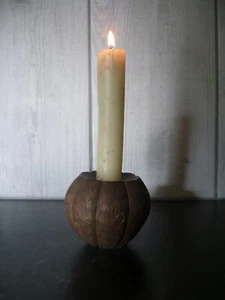 A Pretty Little Vintage Indian Flower Head Shape Brass Candlestick. Chamberstick - Picture 1 of 5