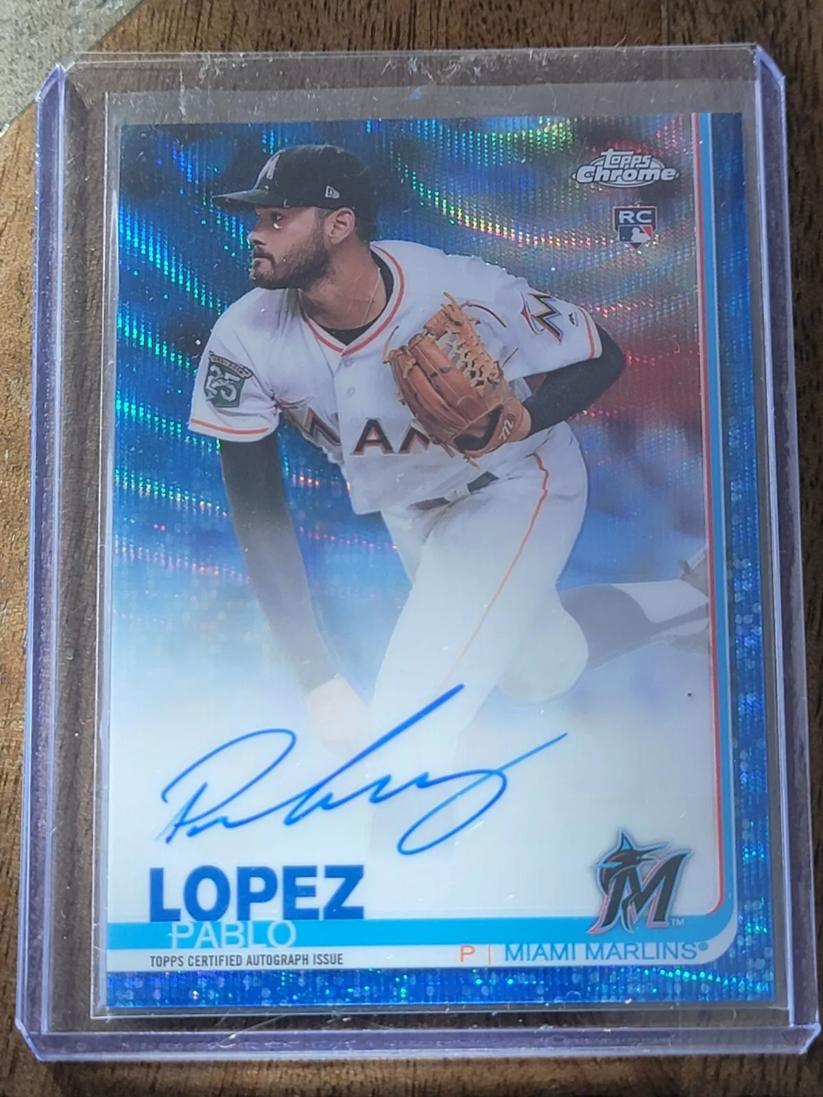 2019 Topps Chrome Pablo Lopez Marlins Twins AUTO RC BLUE WAVE REFRACTOR /150