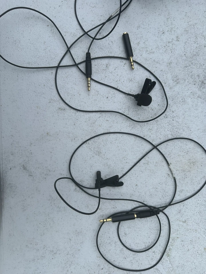 2x Shure MVL Clip-on Microphone - Image 1 of 1