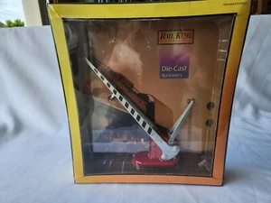No. 152 Operating Crossing Gate 30-11008 Red base NIB. Rail King by MTH - Picture 1 of 5