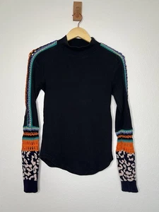 Top termico Free People Switch It Up in polsini nero fantasia uncinetto taglia M - Foto 1 di 5