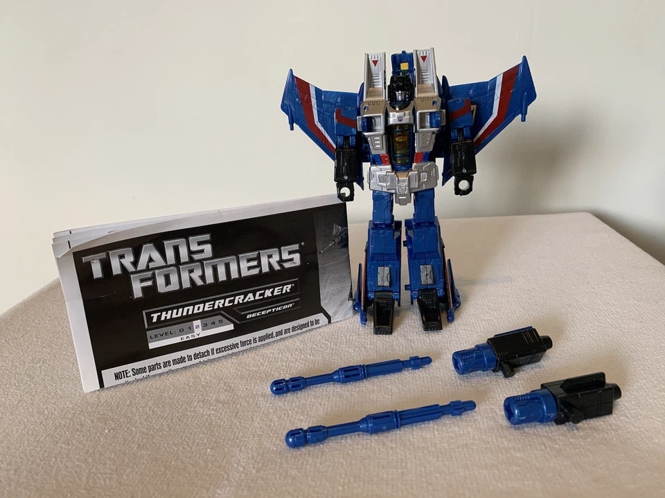 Transformers Generations Deluxe Class Thundercracker Figure 2010 Complete - Image 1 of 4