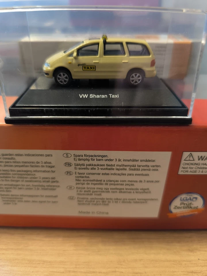 Schuco Modellauto vw Sharan Taxi  1:87 Gebraucht  - Bild 1 von 1