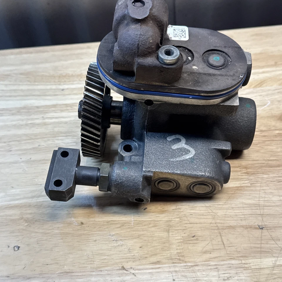 Ford 2006 6,0 6,0 L Powerstroke diésel bomba de aceite de alta presión núcleo HPOP Foto 1 de 4