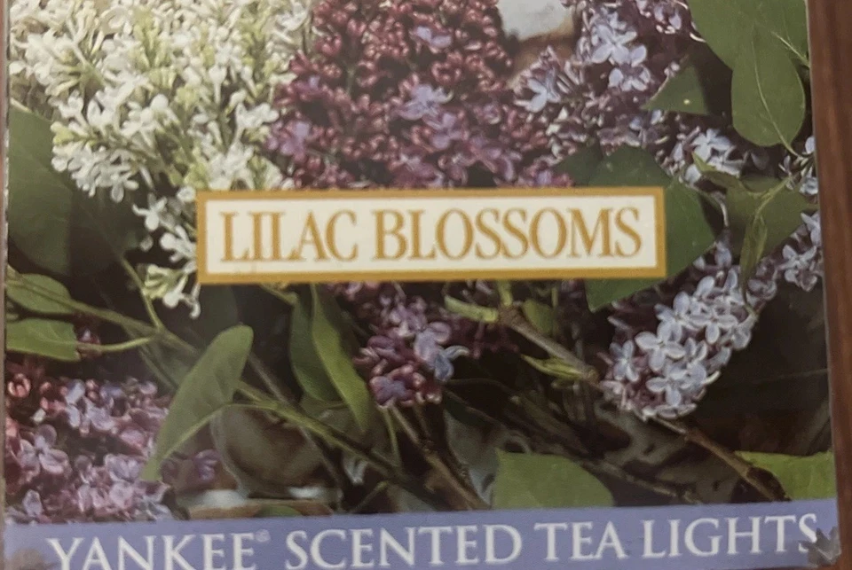 Yankee Candle 12 velas perfumadas de luz de té T/L en caja FLORES LILAS - retiradas Foto 1 de 3