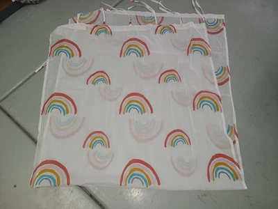 World Market "Rainbow Crinkle Drape Panel 40 X 84 - 1 Panel Foto 1 de 3