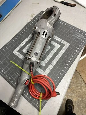 RIDGID 700 threader machine  (gxc1 - Image 1 of 4