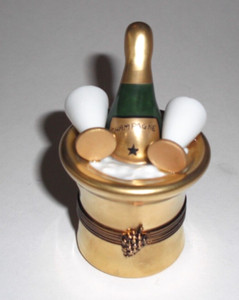 Peint Main Limoges Trinket Box - Champagne for Two